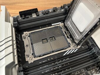 ASUS Prime TRX40-Pro S - 8