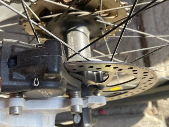 Horské kolo cannondale jekyll 700 nová cena 10000kč. - 8