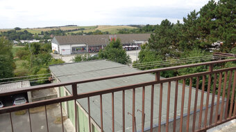 Bílovec, byt 3+1, garáž 33 m2, parkovací stání, zahrádka - 8