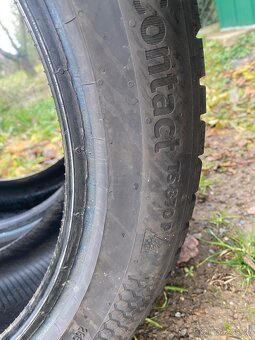 Zimní pneu 235/45/R18 Continentál 2ks - 8