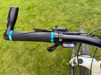 Dámské horské kolo CUBE - 8