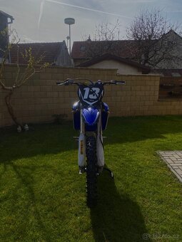 Yamaha Yzf - 8