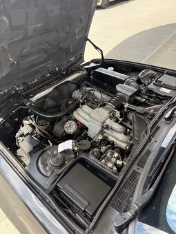 BMW 730i E32 - 8