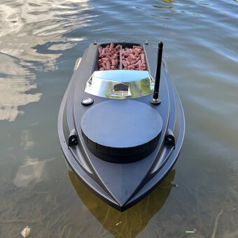 Zakrmovací, zavážecí loď s GPS, loďka na ryby zic - 8