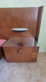 Starší manželská postel (ložnic) - 8