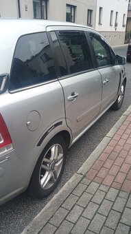Opel Zafira B 1.7 diesel rok 2011 7místni - 8