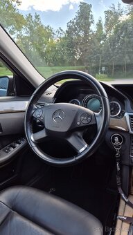Mercedes-Benz E200 CGI (W212) – 1.8 Turbo, 135 kW, manuál - 8