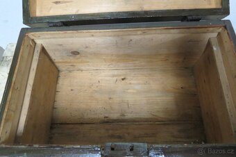 Stará vojenská bedna- po renovaci nově namalovaná - 8