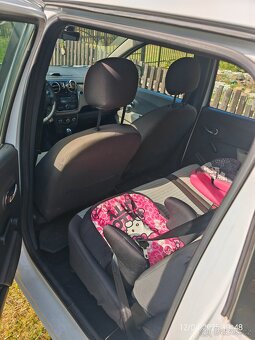 Dacia Lodgy 1.5 DCi 90k - 8