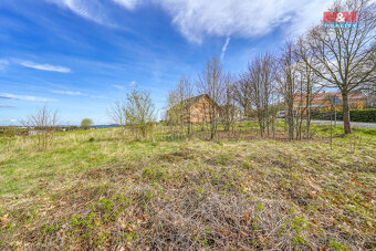 Prodej pozemku k bydlení, 1335 m², Lisov - 8