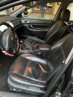 Peugeot 607 - 8