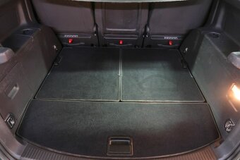 Volkswagen Touran 1.4TSI,manuál,Trendline - 8