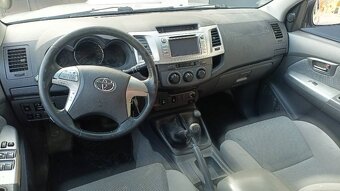 TOYOTA HILUX - NA PREDAJ - 8