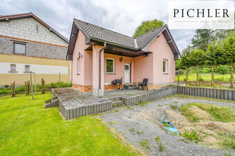 Prodej stavebního pozemku 1022 m² se stavbou - 8