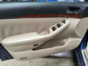 Toyota Avensis 2006 2,0D-4D SEDAN XENONY, DILY z AUTA - 8