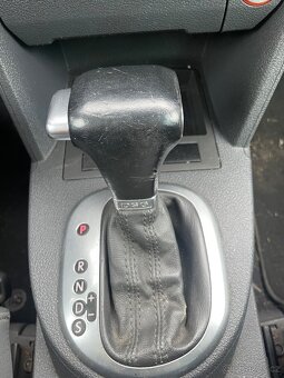 VW Touran 2.0tdi 125kw automat - 8