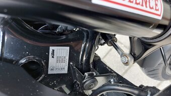 KTM DUKE 790 - 8