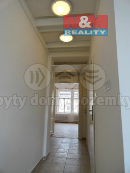 Pronájem bytu 3+1, 75 m², Hradec Králové, ul. Pražská třída - 8