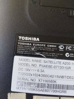 Toshiba satelite a 200 - 8
