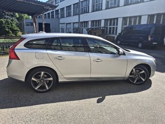 Volvo V60 D4 120kW - 8