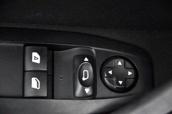 Peugeot 2008 1.2, KLIMATIZACE, TEMPOMAT - 8