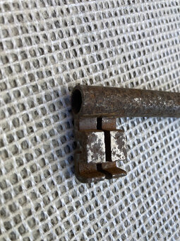 Zámek dveřní starožitný s klíčem - 8