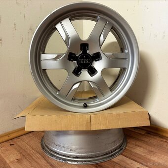 AUDI/ŠKODA/VW/MB 5x112 R17 ET28 (7,5Jx17) 66,6mm - 8