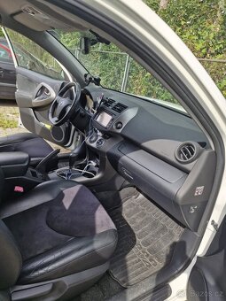 Toyota Rav4, 2.2 D-4D 4x4 (110 KW) - 8