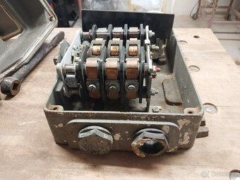 Třífázový vypínač - 8