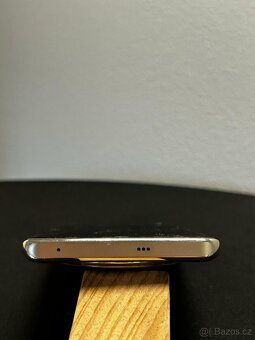 Realme 12 Pro + 12/512 GB 5G - 8