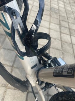 Horské kolo Specialized Rockhopper Sport 27.5 - 8