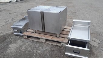 Grilovací modul-deska na podestavbě+odkládací pult - 8