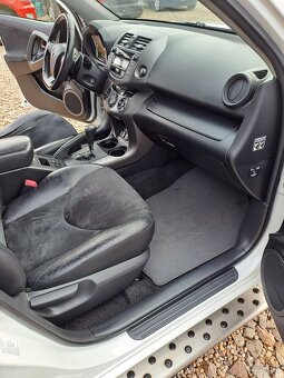 Toyota RAV4 2.2 D-4D 110kW 4X4 ČR AUTOMAT - 8