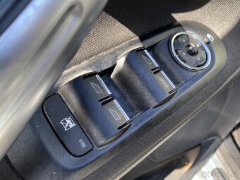 Ford S-MAX 2.0 TDCi , 103 kW nafta, 2009 - 8