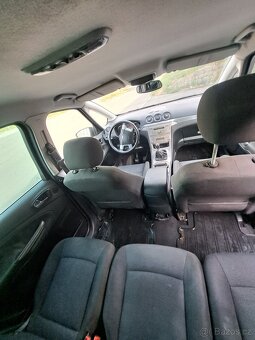 S-max - 8
