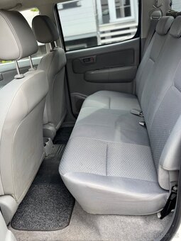 Toyota Hilux - 8