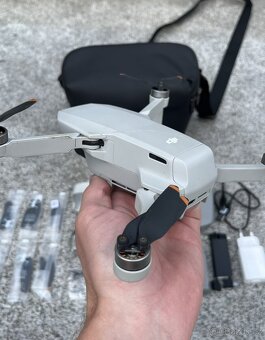 DJI Mini 2 Fly More Combo – nefunkční dron - 8