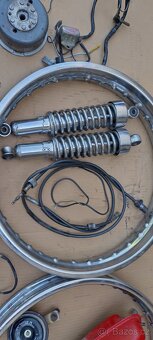 Náhradní díly Suzuki GT 500, T500 titan - 8