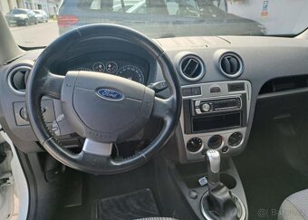 Ford Fusion 1,4 16V benzín manuál 59 kw - 8