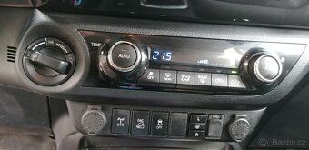 Toyota Hilux 2,4 D - 8