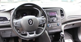 Renault Megane - 8