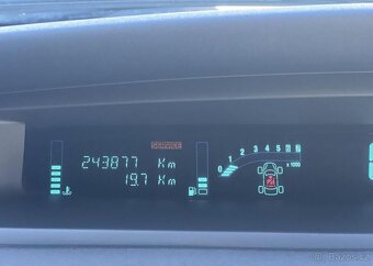 Renault Scénic 1.6i 16v KLIMATIZACE ABS manuál 77 kw - 8