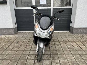 Skútr Honda PCX 125 CZ doklady r.v.2010 - 8