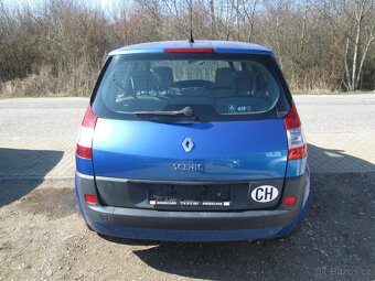 Renault Megane Scenic II 1.6i - 8