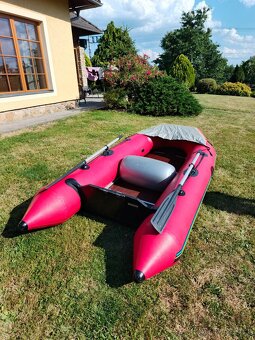 Nafukovací člun Zodiac s motorem Johnson komplet - 8