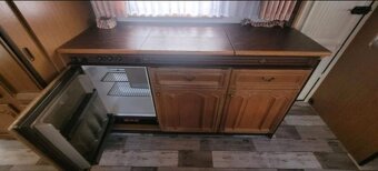 Prodám obrovský 9m xxxl hobby lux.1 MAJITEL - 8
