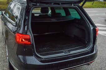 Volkswagen Passat Variant 2.0 TSI Elegance DSG R line - 8