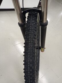Prodám elektrokolo APACHE TUWAN MX-I 1 velmi dobrý stav - 8