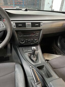 Komplet na náhradní díly-BMW E90 320D - 8