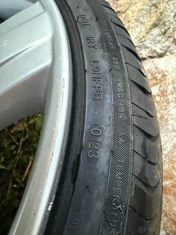 Bentley R19 s novými pneu 225/35 R19 - 8